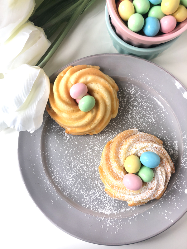 https://cookiesandcalligraphy.com/wp-content/uploads/2019/03/Mini-Angel-Food-Bundt-Cake-Ft-Photo-7.jpg